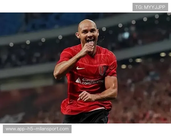 成都蓉城无需罚分领跑第一集团，费利佩热身赛状态火热